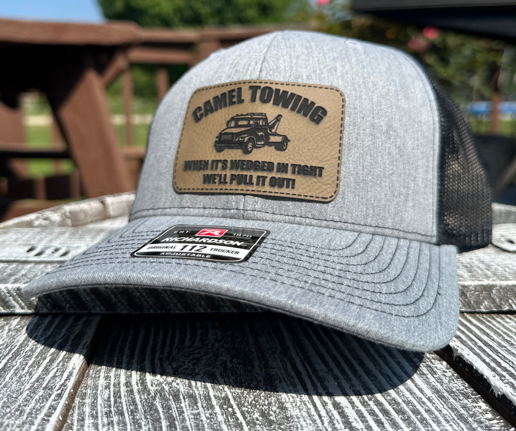 Camel towing hat