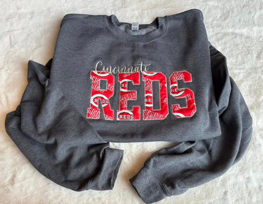 Cincinnati Reds applique crewneck