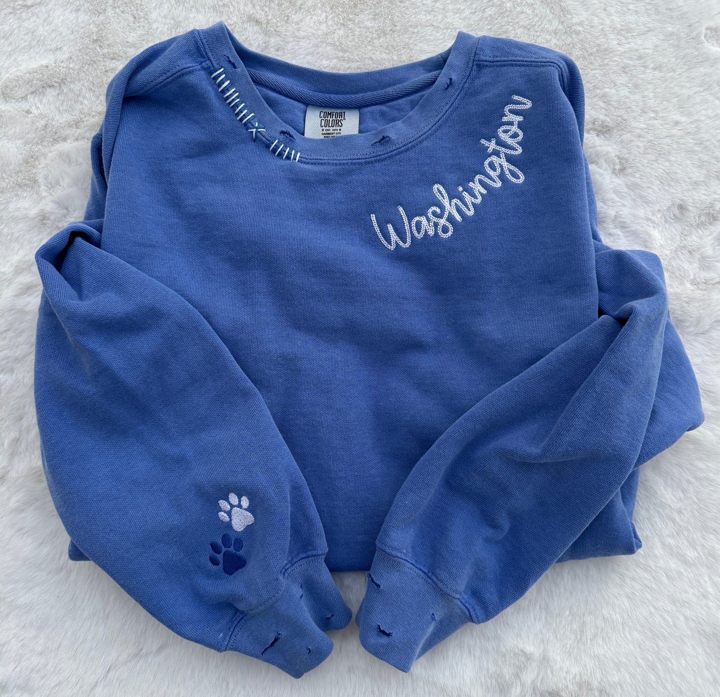 Washington Blue Lions Distressed comfort color crew