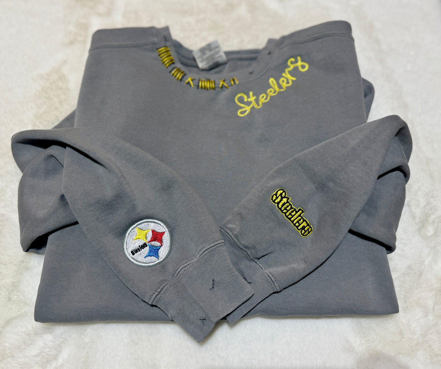 Pittsburg Steelers Distressed comfort color crew